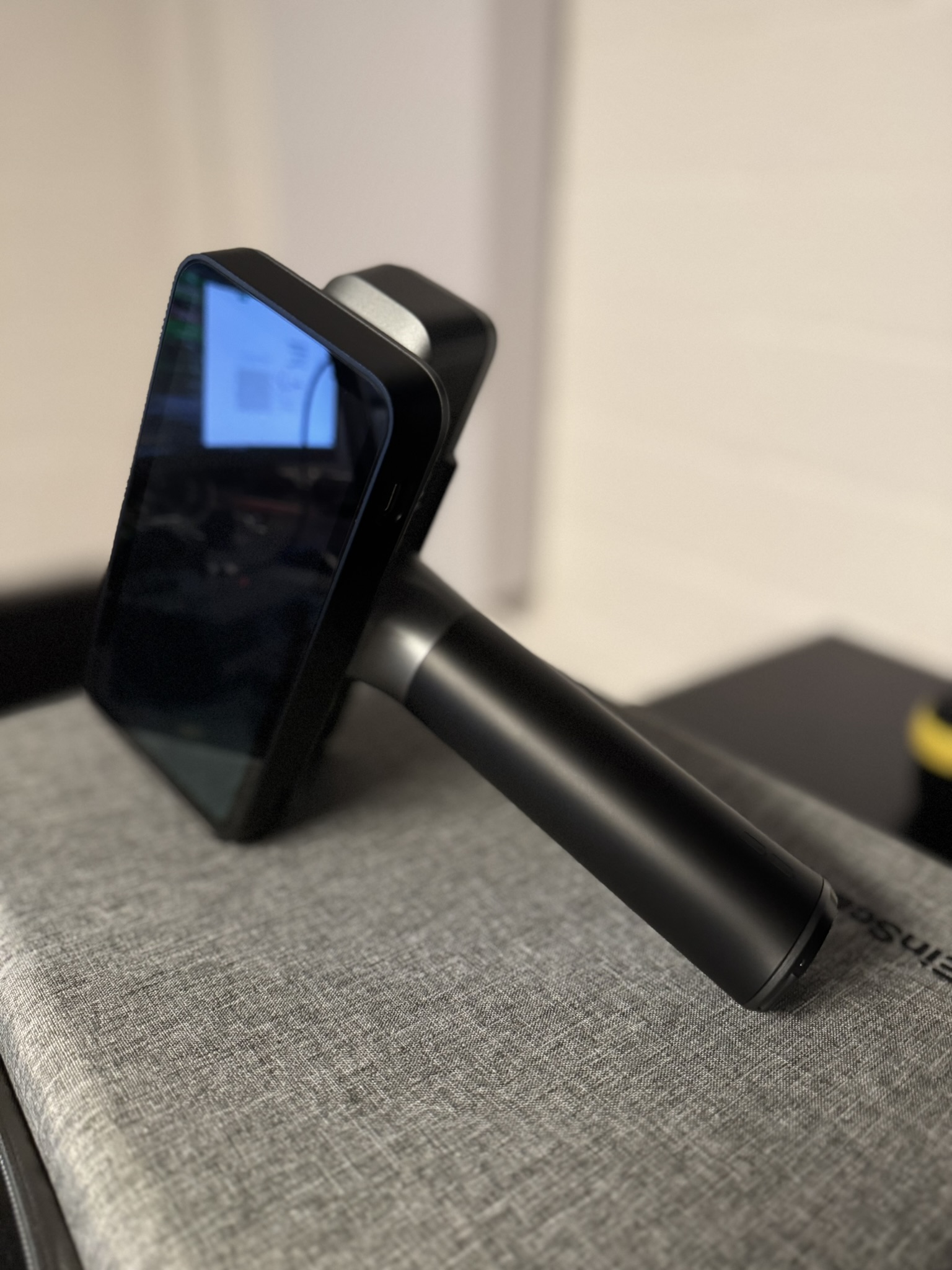 EinScan Rigil – mobiler Handscanner mit Laserfächer